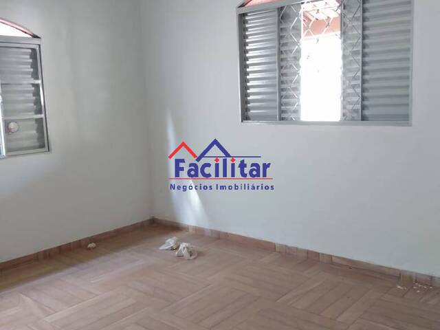 Casa para Venda em Contagem - 3