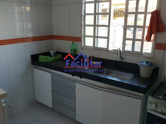 Casa para Venda em Contagem - 4