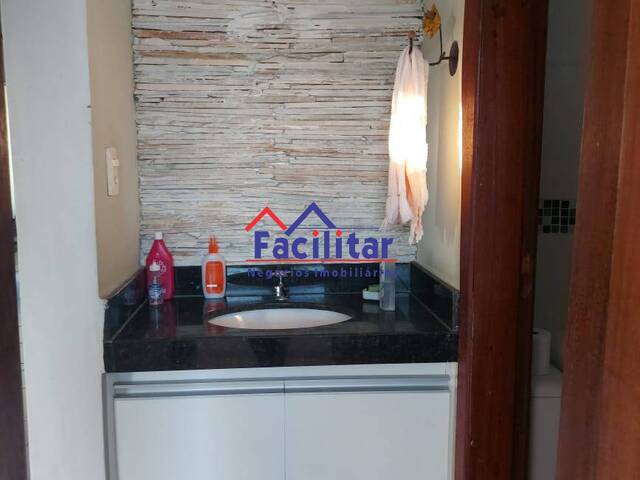 Casa para Venda em Contagem - 3