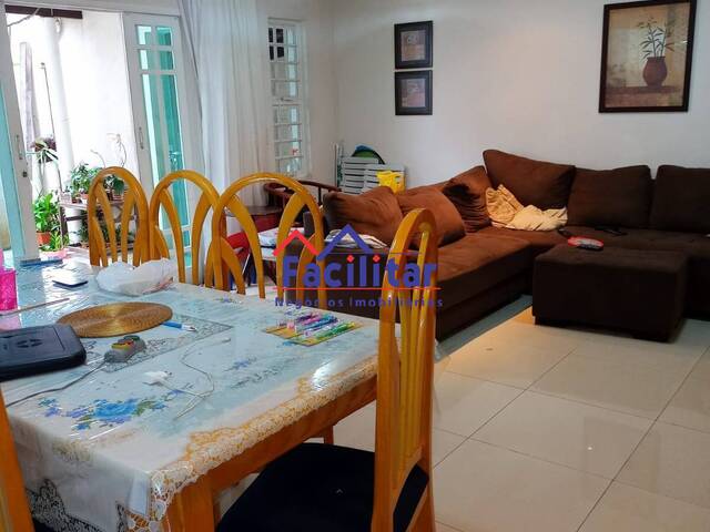 Casa para Venda em Contagem - 4