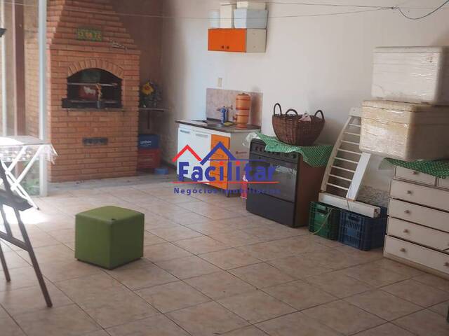 Casa para Venda em Contagem - 2
