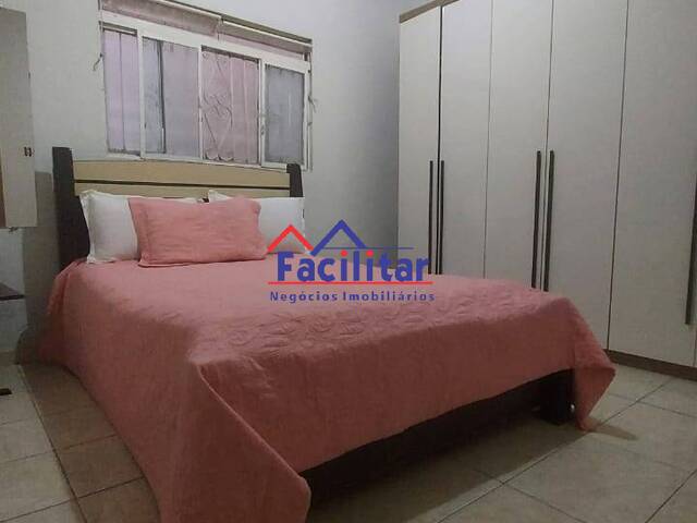 Casa para Venda em Contagem - 2