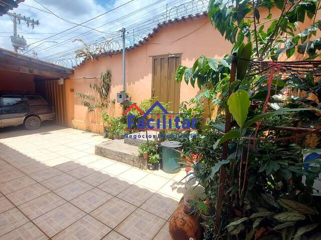 Casa para Venda em Contagem - 4