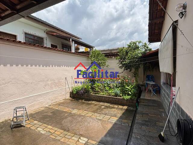 Casa para Venda em Contagem - 4
