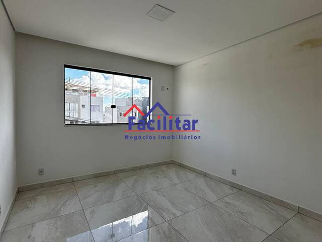 Casa para Venda em Contagem - 4