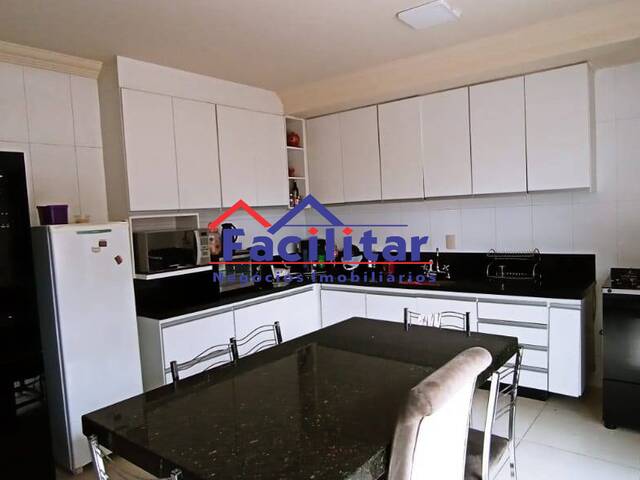 Casa para Venda em Contagem - 4