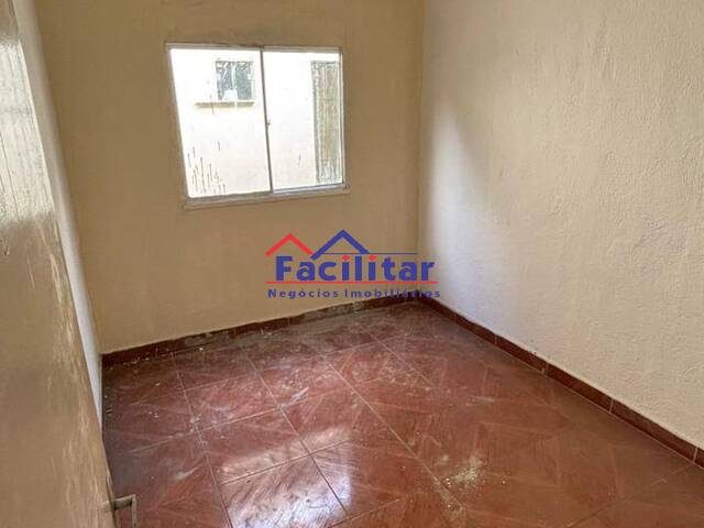 Casa para Locação em Contagem - 3