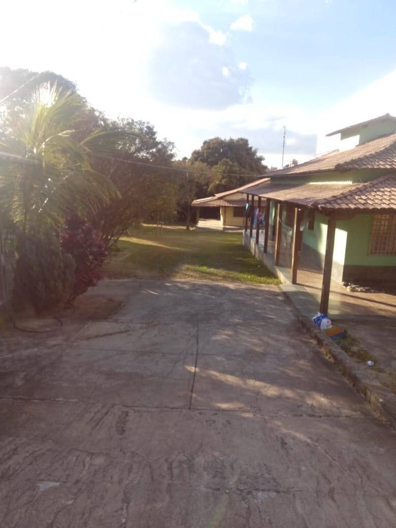 Diferenciado!!! Para sitio ! Espaço para festas ! Para construir Galpões!