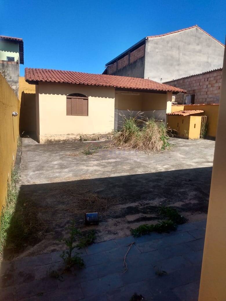 Ótima casa ! Excelente localização!