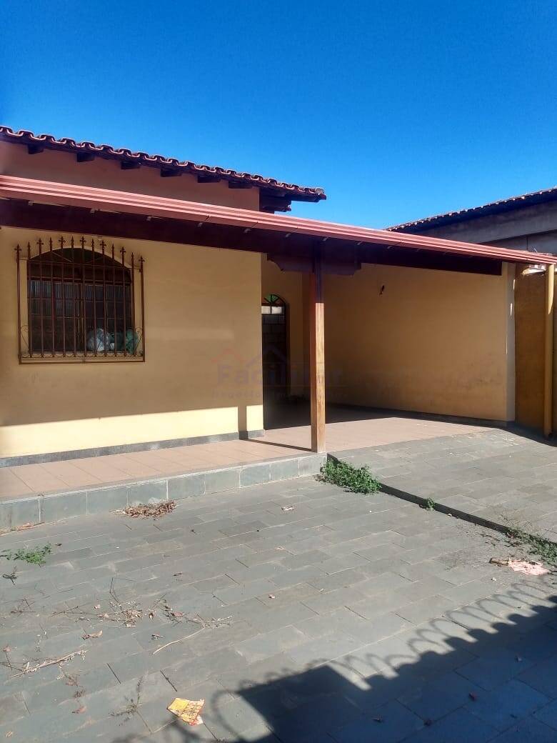 Ótima casa ! Excelente localização!