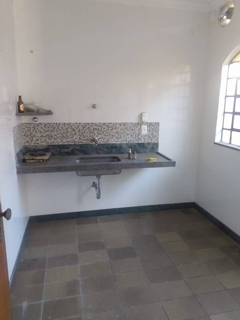 Ótima casa ! Excelente localização!