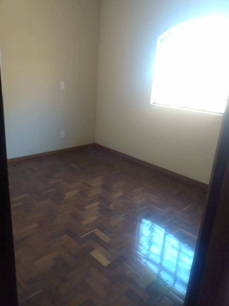 Ótima casa ! Excelente localização!