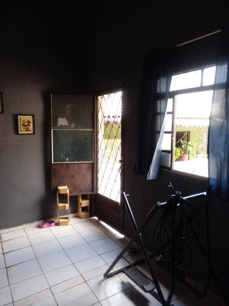 Sr. Investidor = lote com 03 construções
