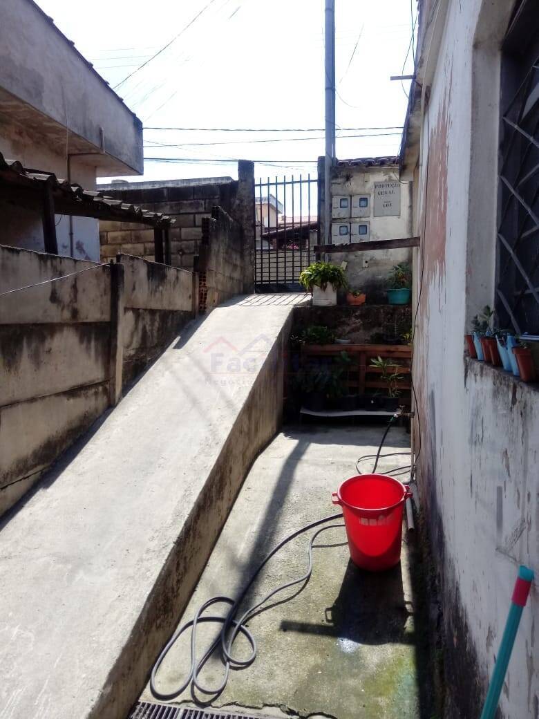 Sr. Investidor = lote com 03 construções