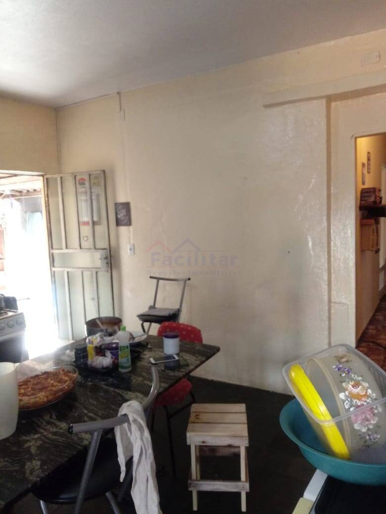 Sr. Investidor = lote com 03 construções