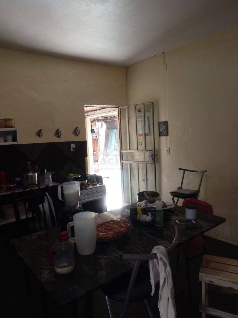 Sr. Investidor = lote com 03 construções