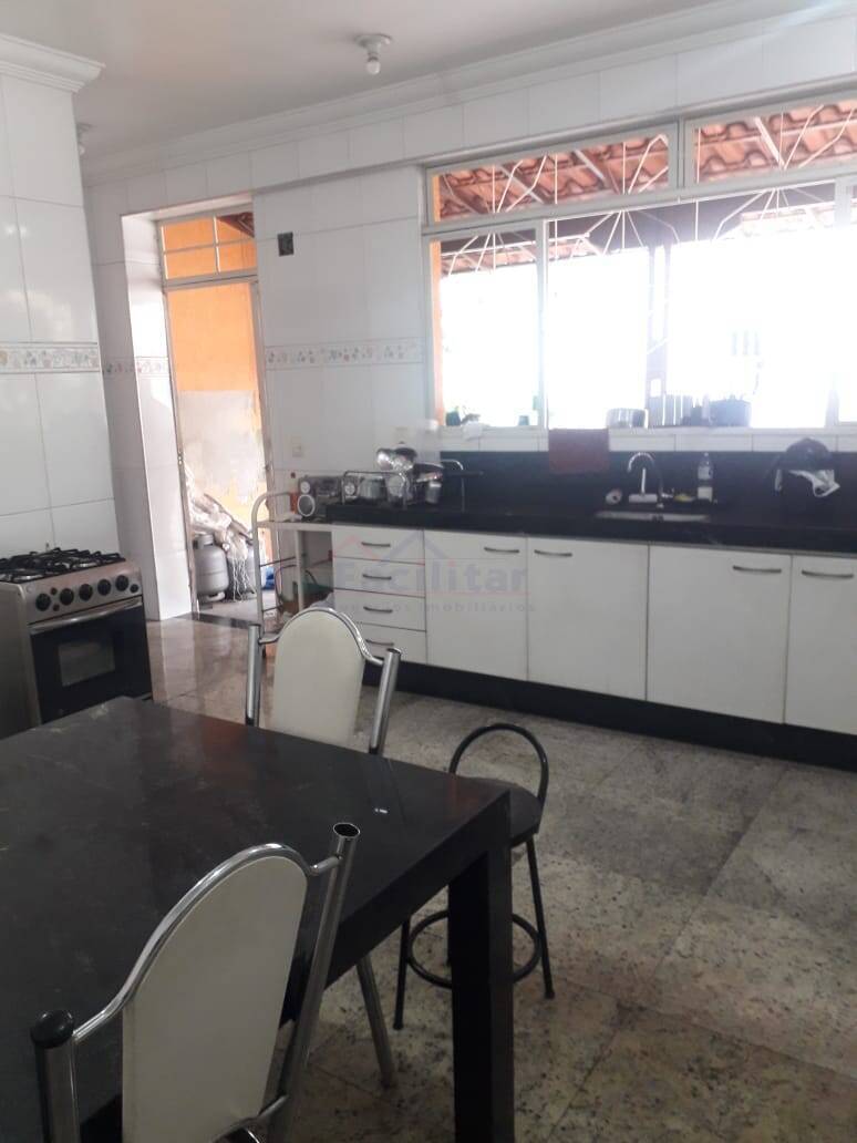 casa 03/4, suíte.