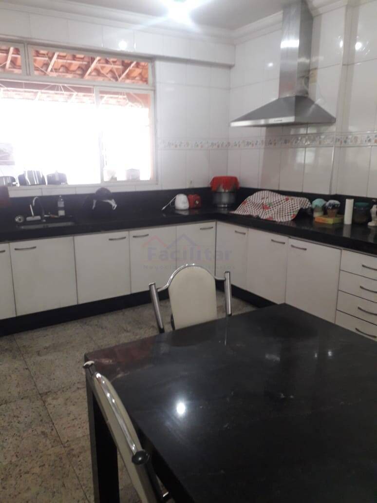 casa 03/4, suíte.