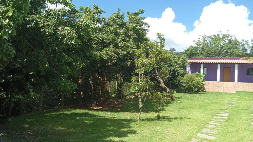 Magnífico Sítio em Condomínio