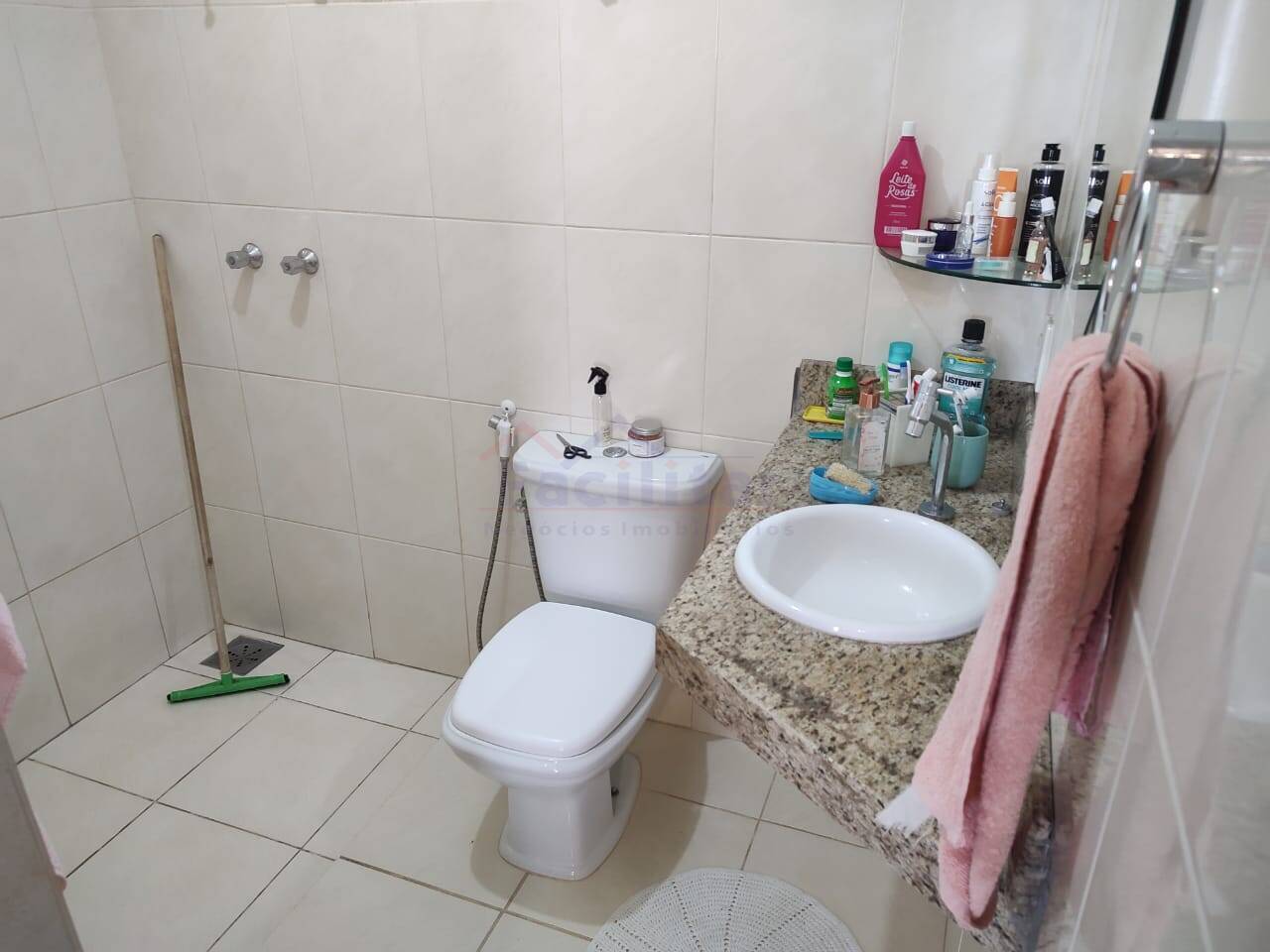 Casa Geminada 03 quartos