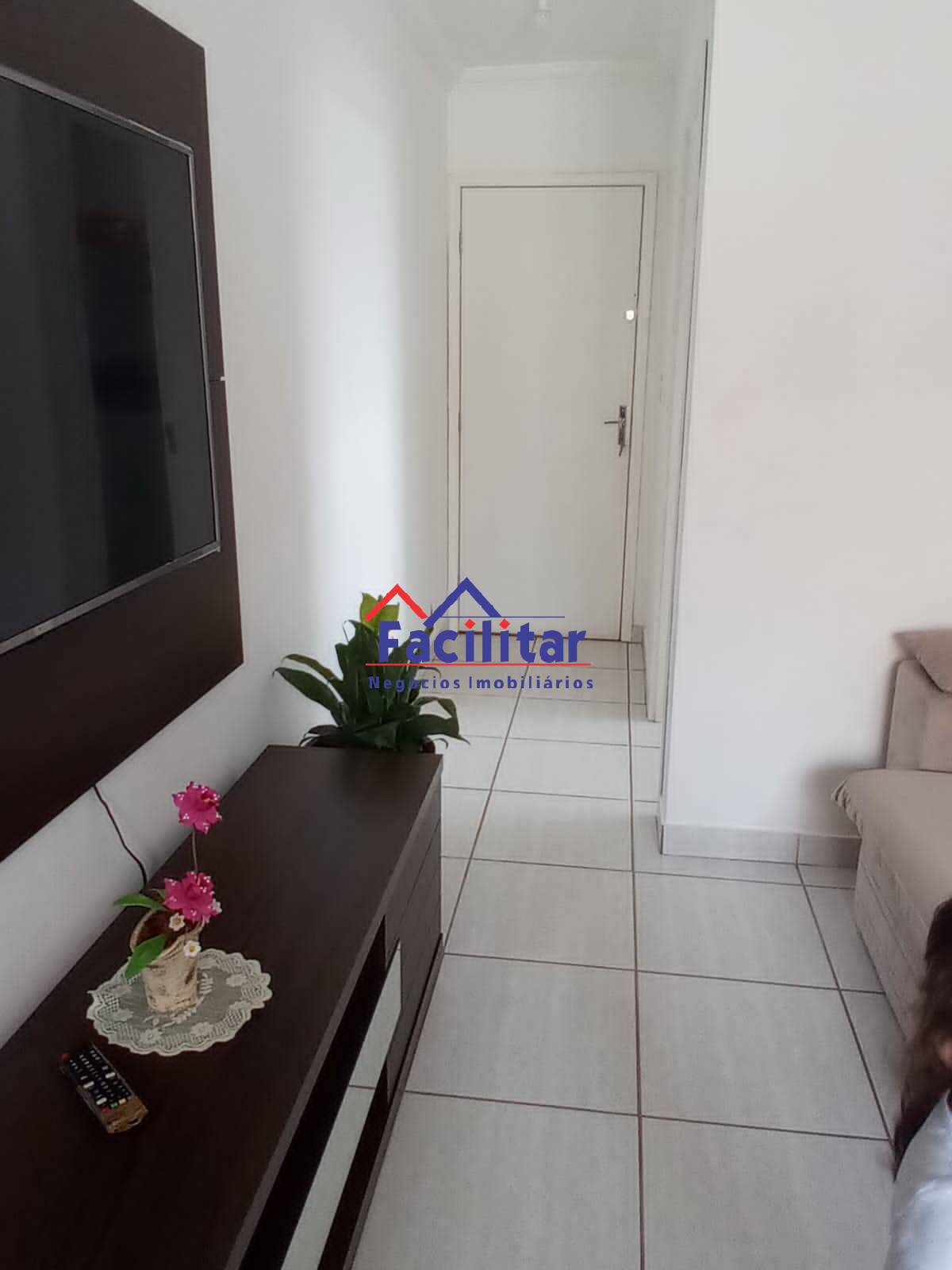 Apartamento com elevador e lazer