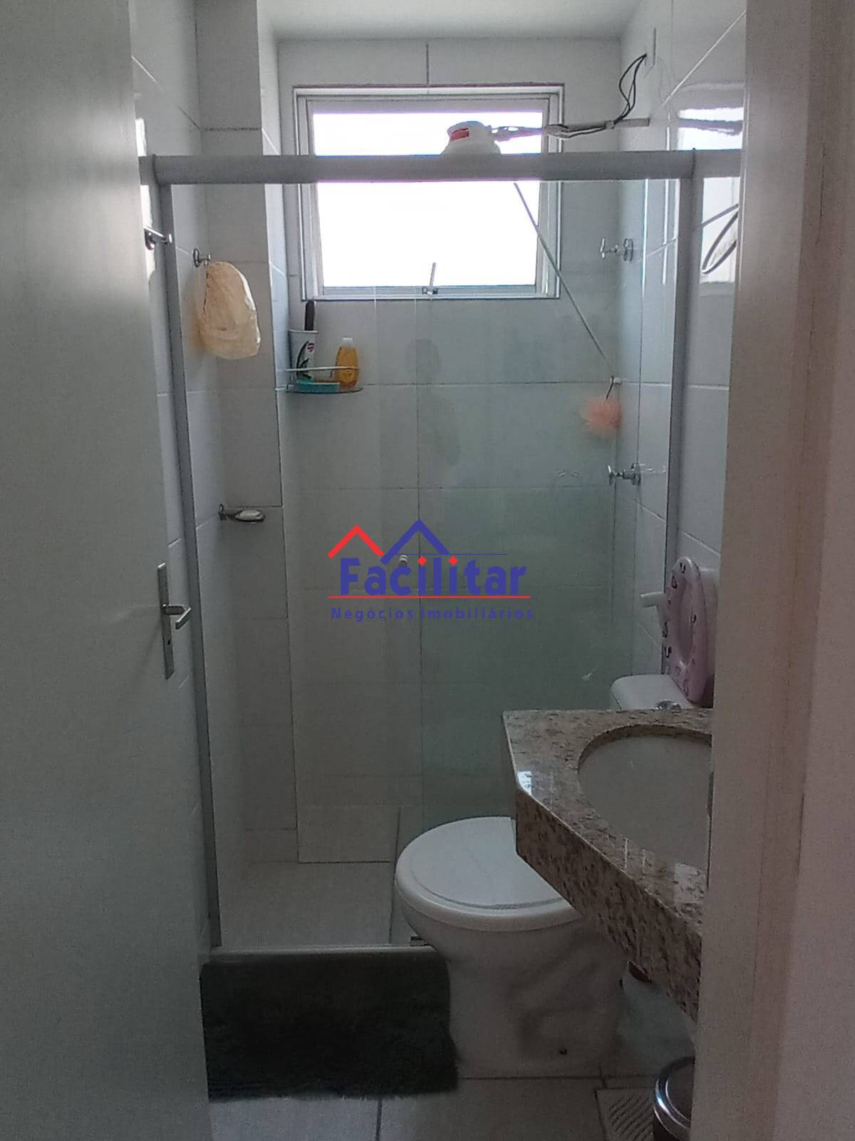 Apartamento com elevador e lazer