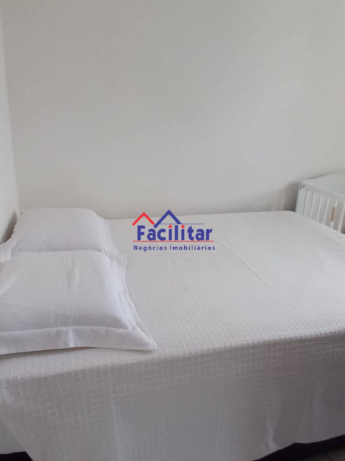 Apartamento com elevador e lazer