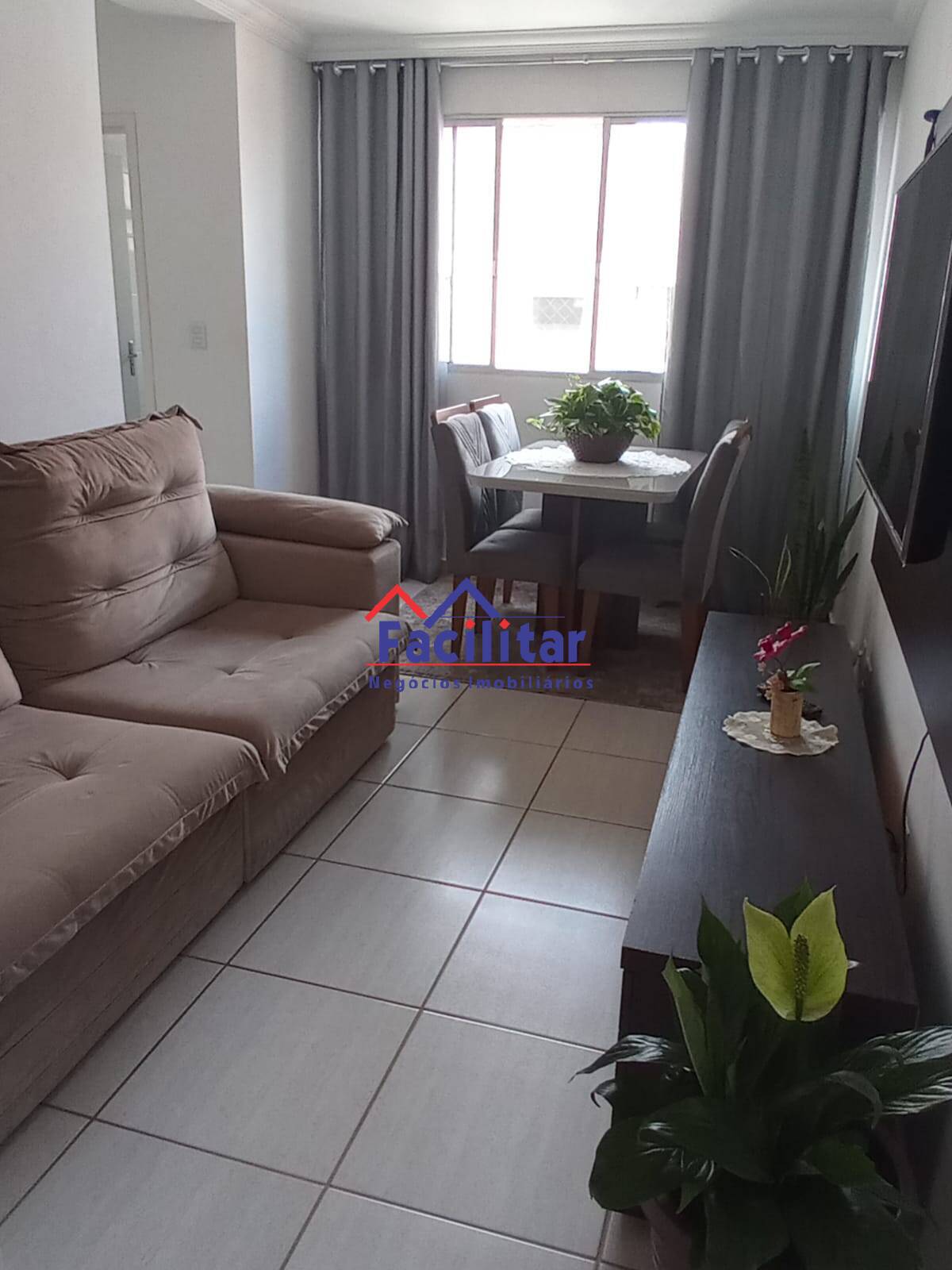 Apartamento com elevador e lazer