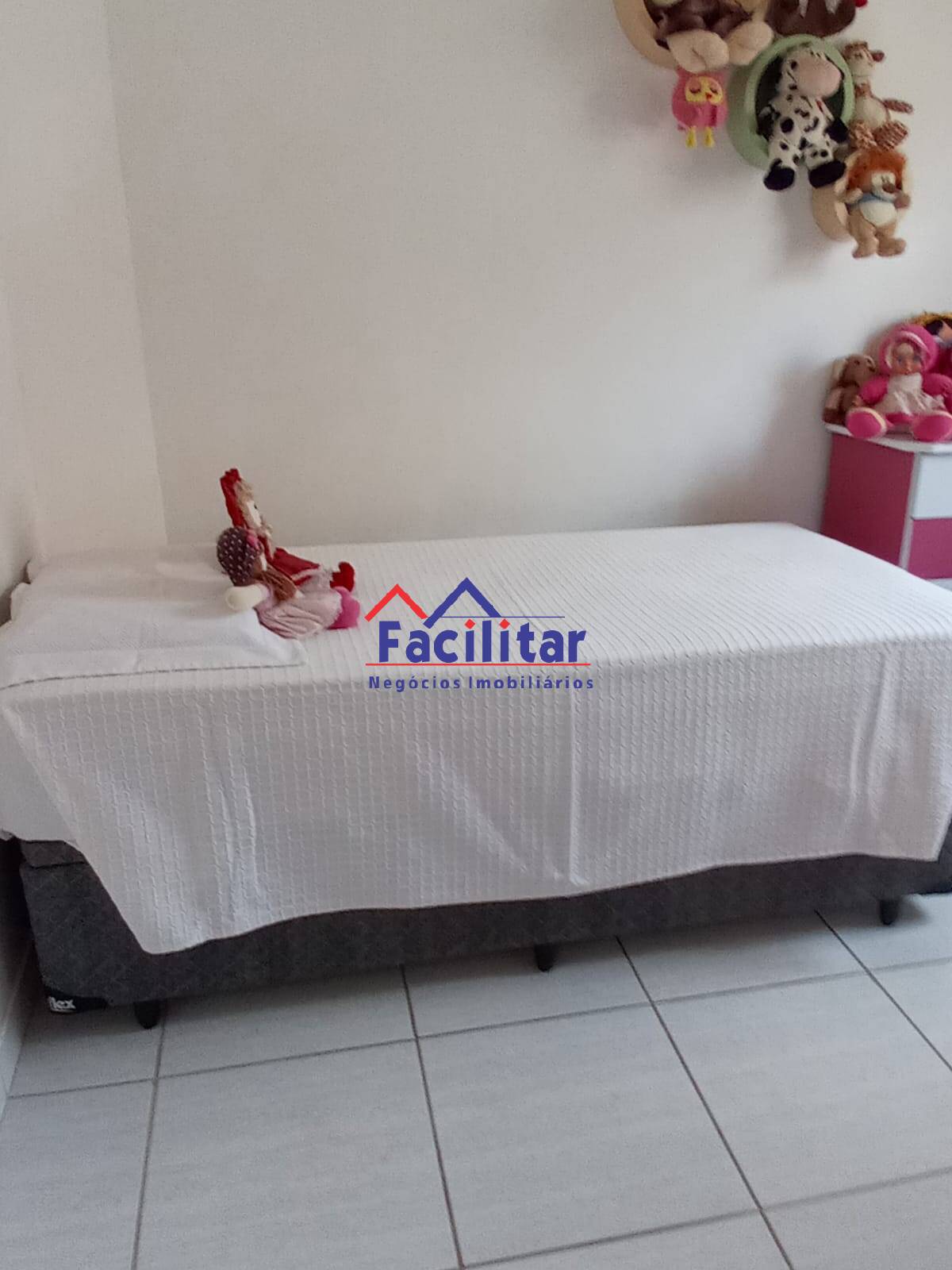 Apartamento com elevador e lazer