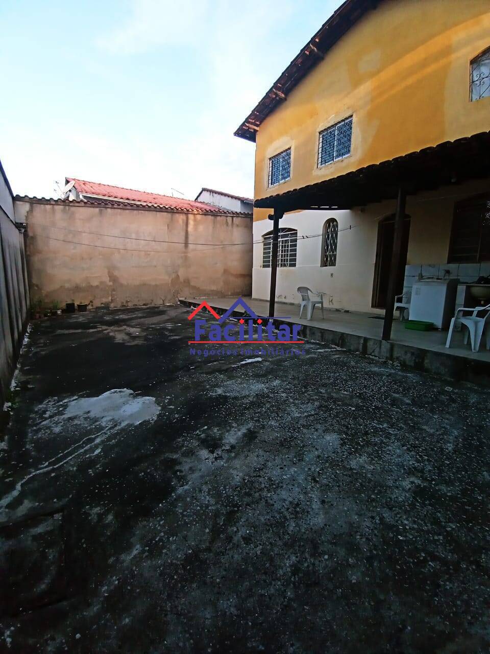 Ótima casa espaçosa