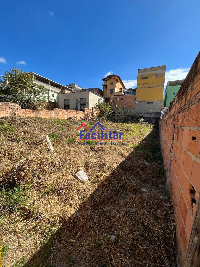 Lote 180 metros