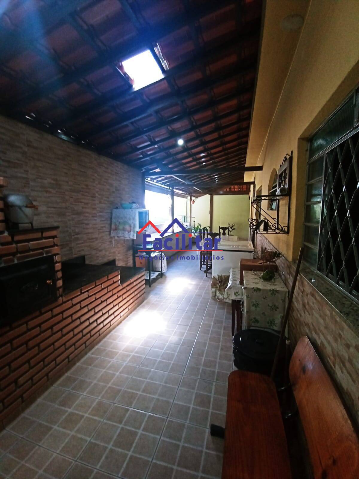 Ótima casa confortável 360 m2