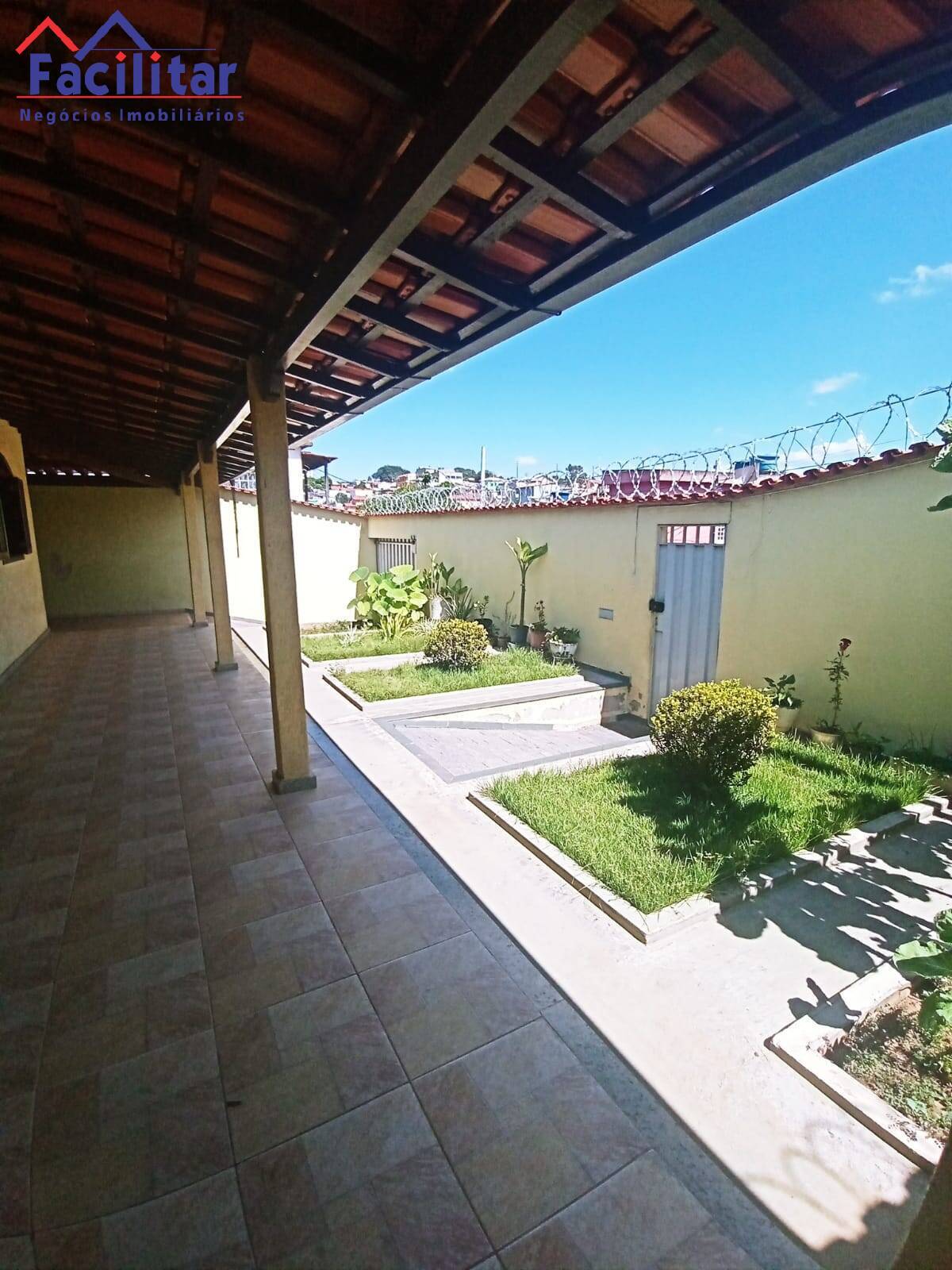 Ótima casa confortável 360 m2