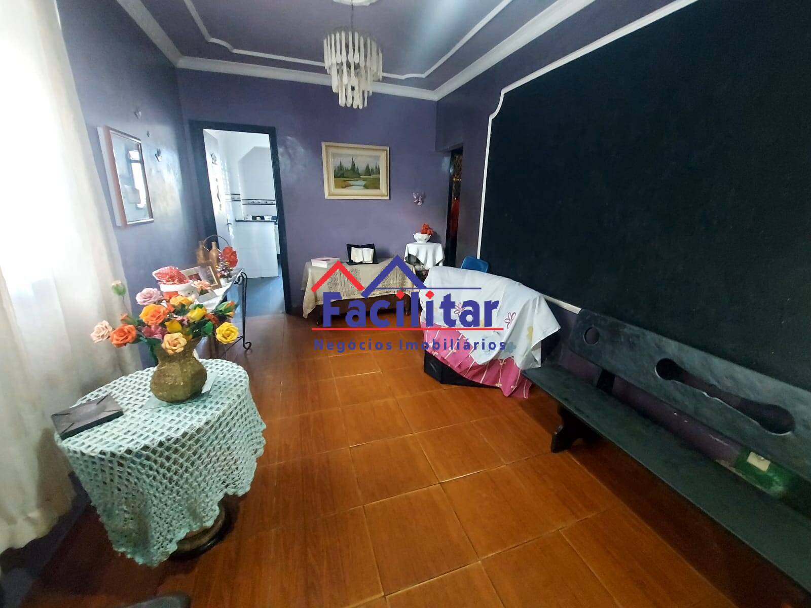 Casa ampla , lote 300m²
