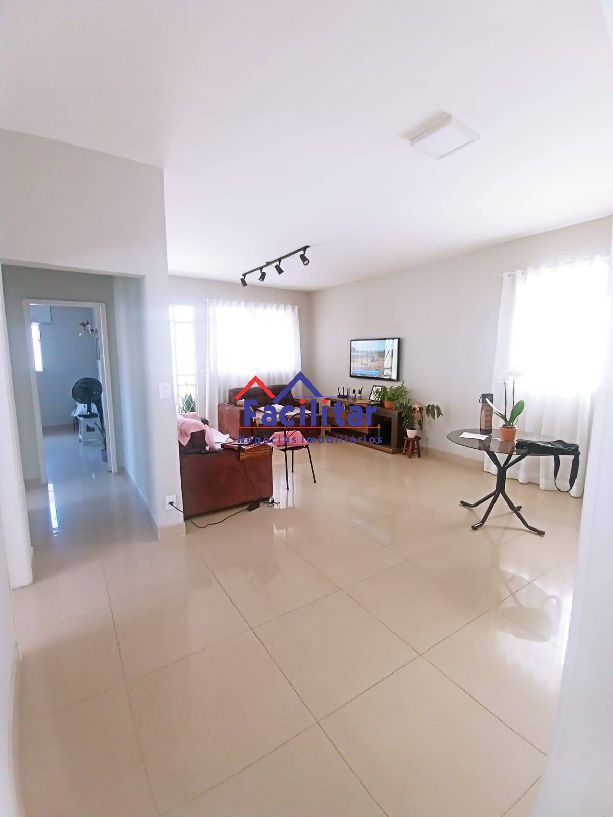 MARAVILHOSA CASA! Financie