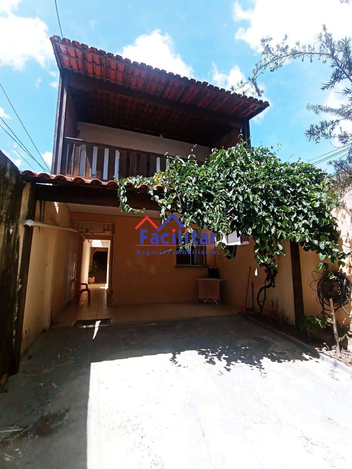Casa linda- bem localizada