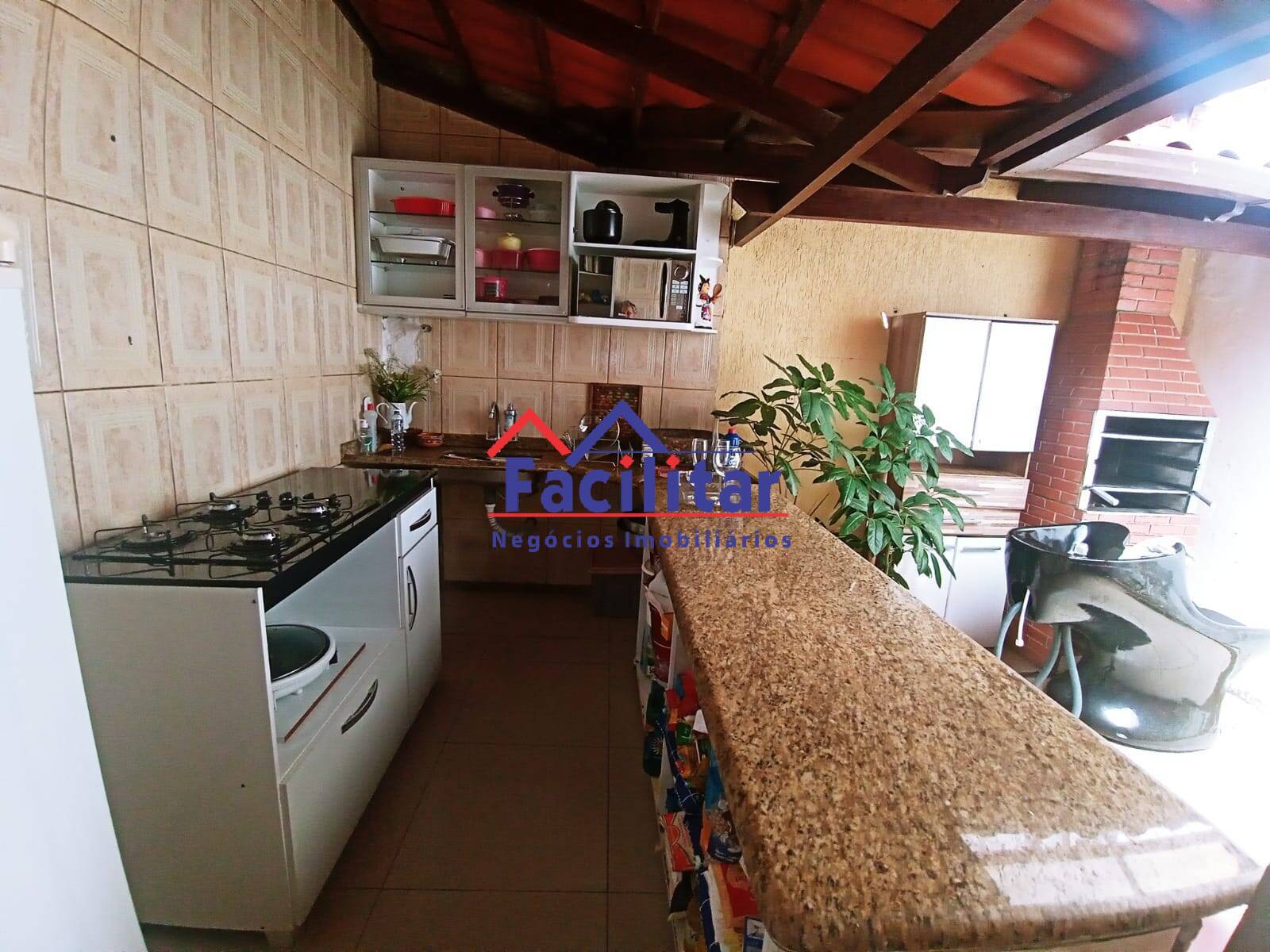 Casa linda- bem localizada
