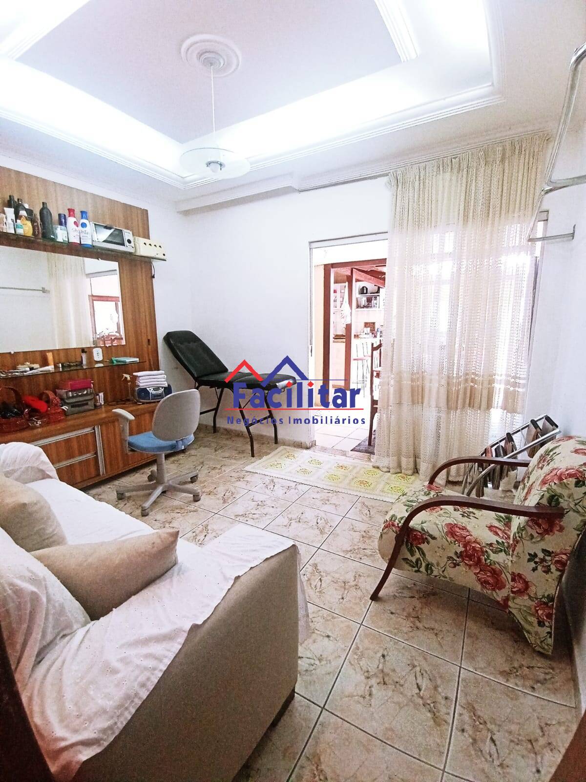 Casa linda- bem localizada
