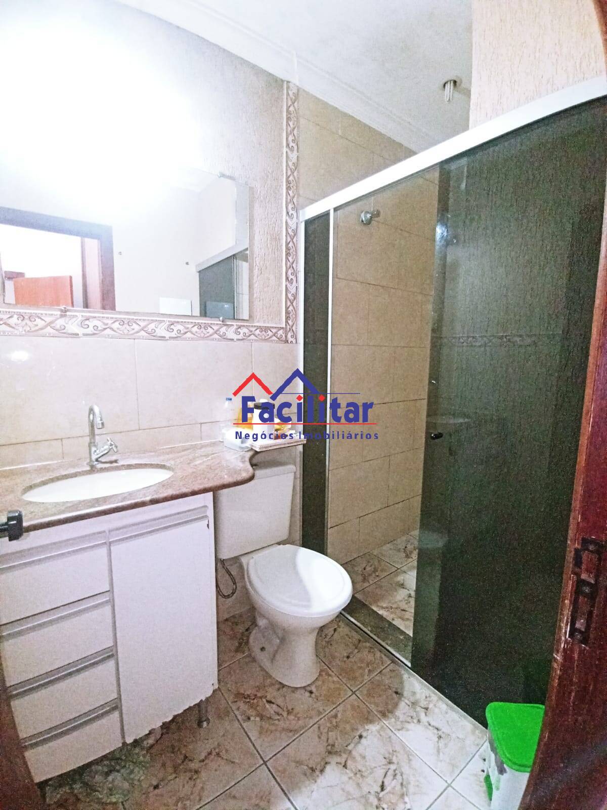 Casa linda- bem localizada