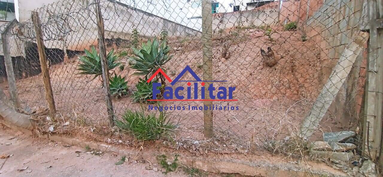 LOTE = 360m²