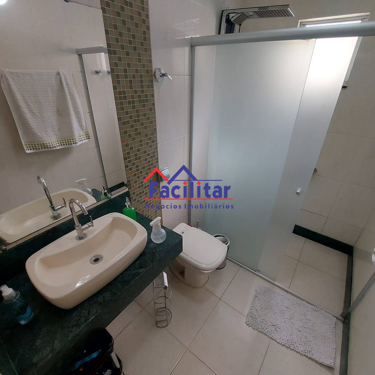 Compre - Excelente casa.
