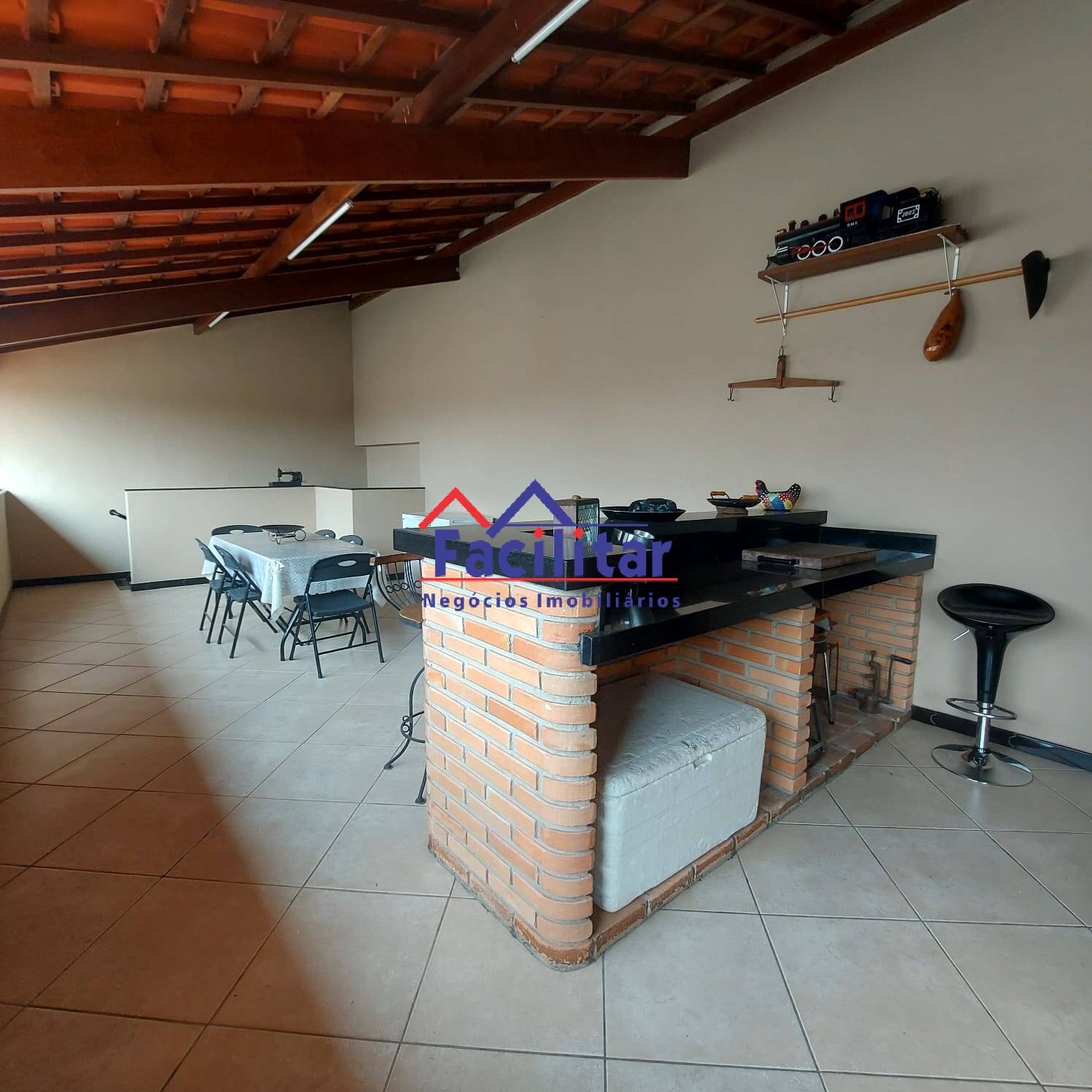 Compre - Excelente casa.