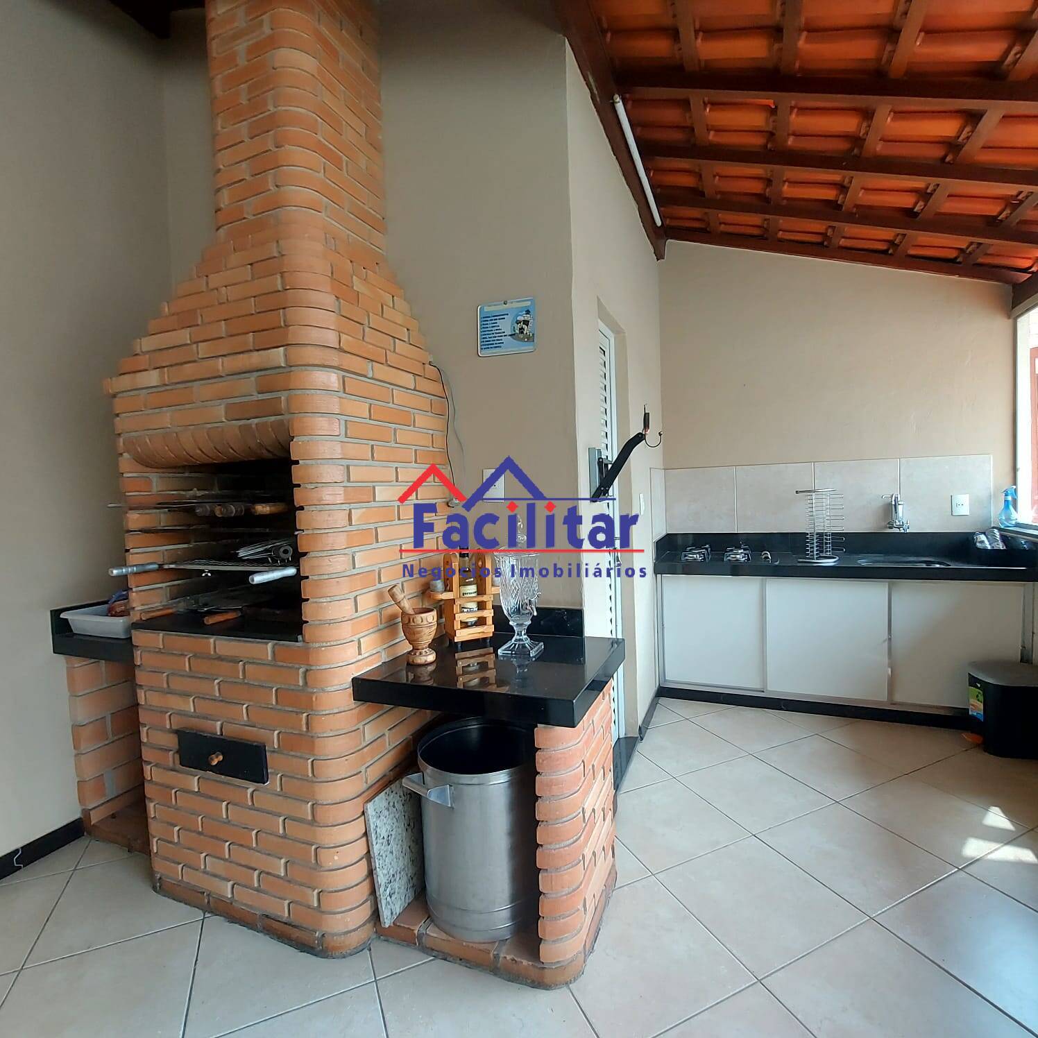 Compre - Excelente casa.