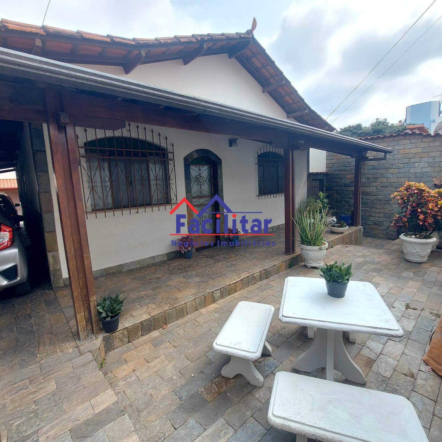 Compre - Excelente casa.