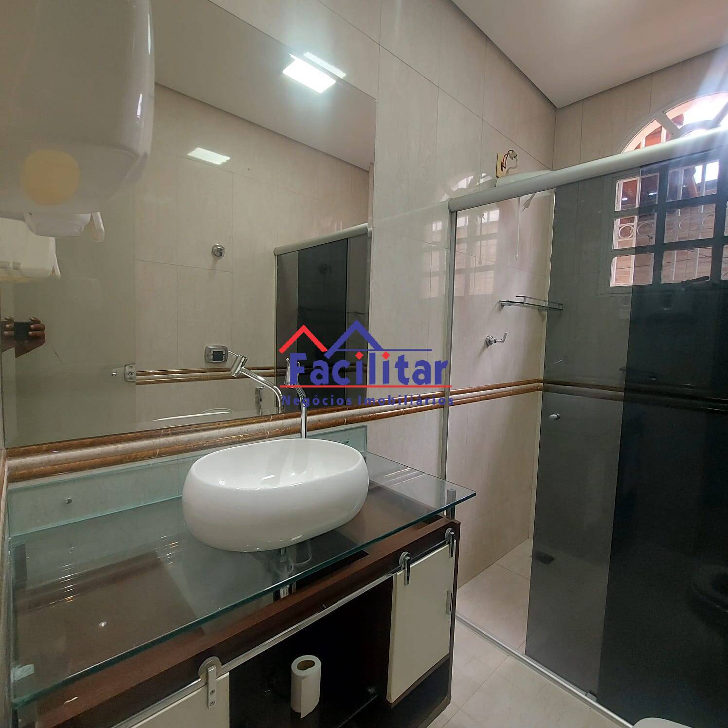 Compre - Casa Linear.
