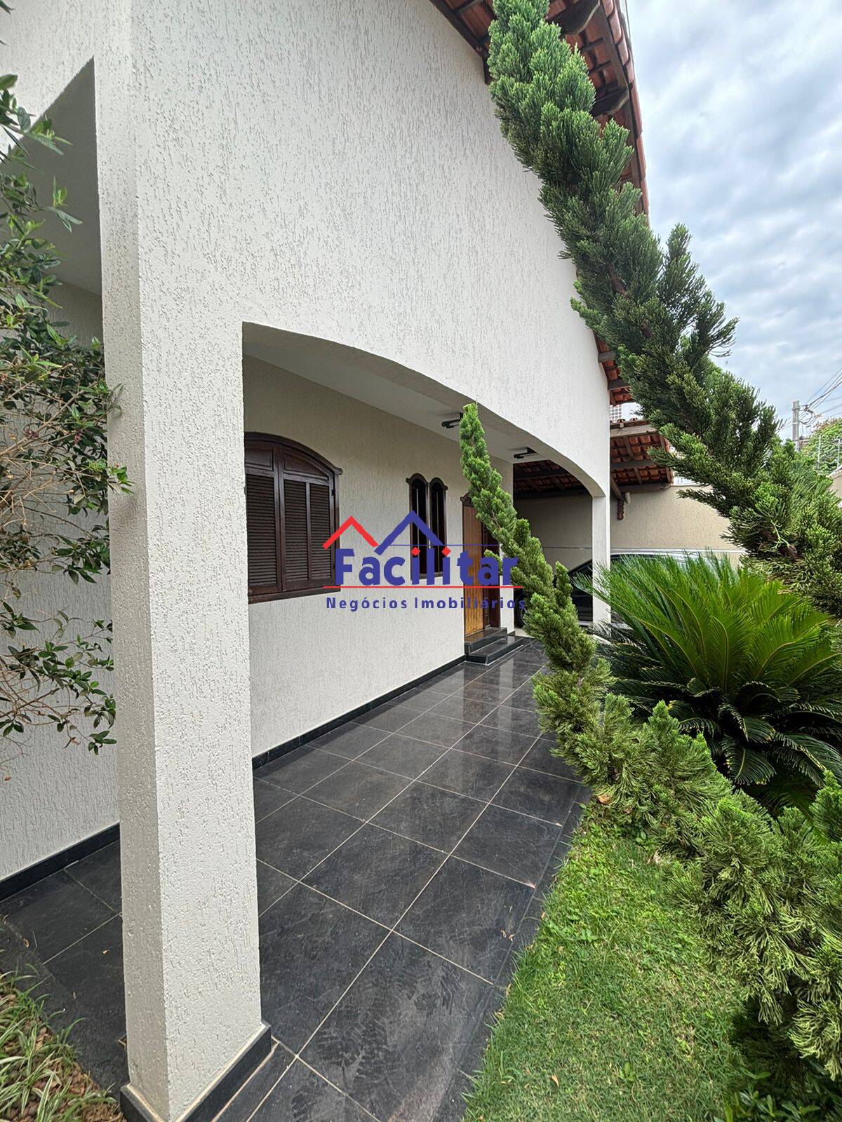 Compre - Casa Linear.