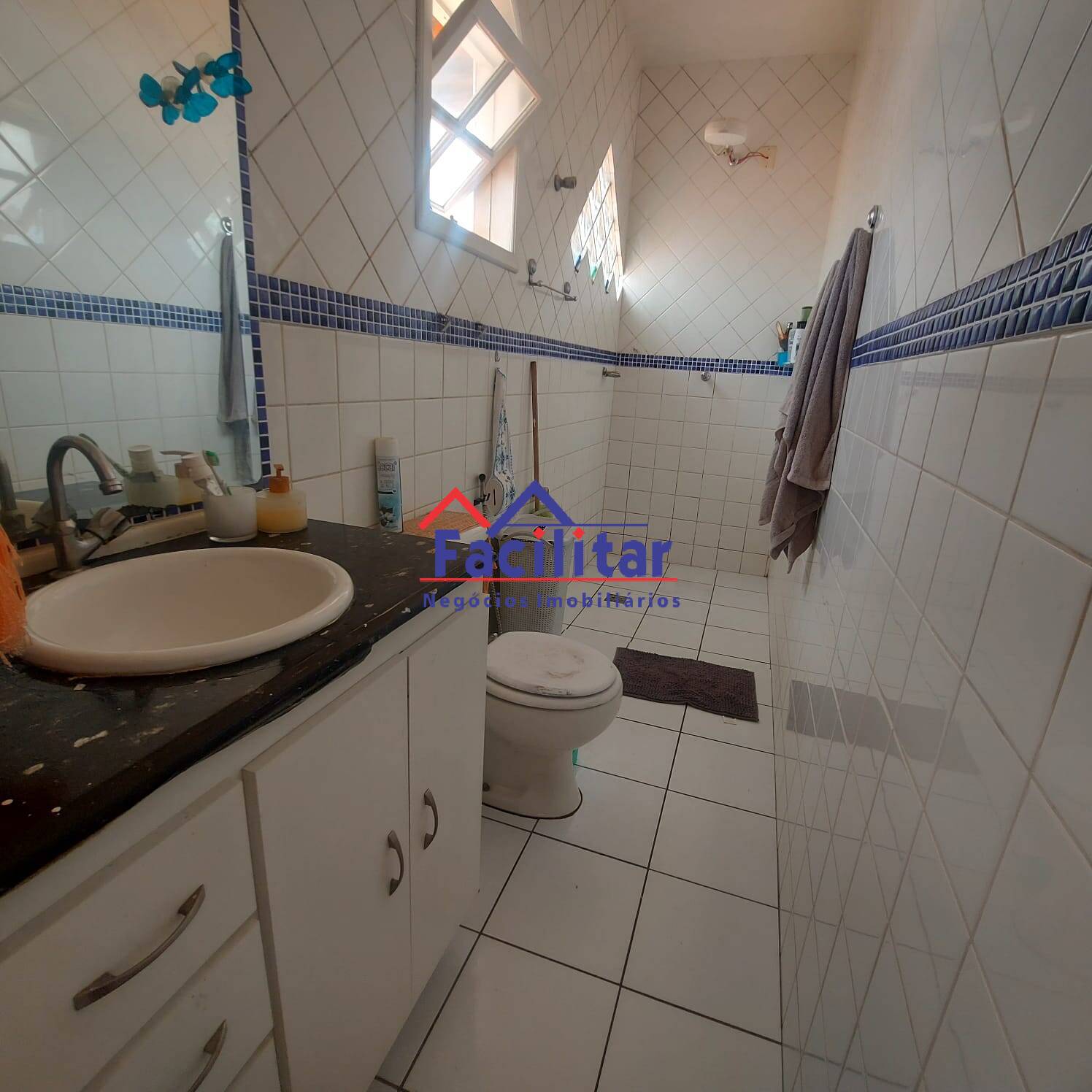 Compre - Casa Espetacular.