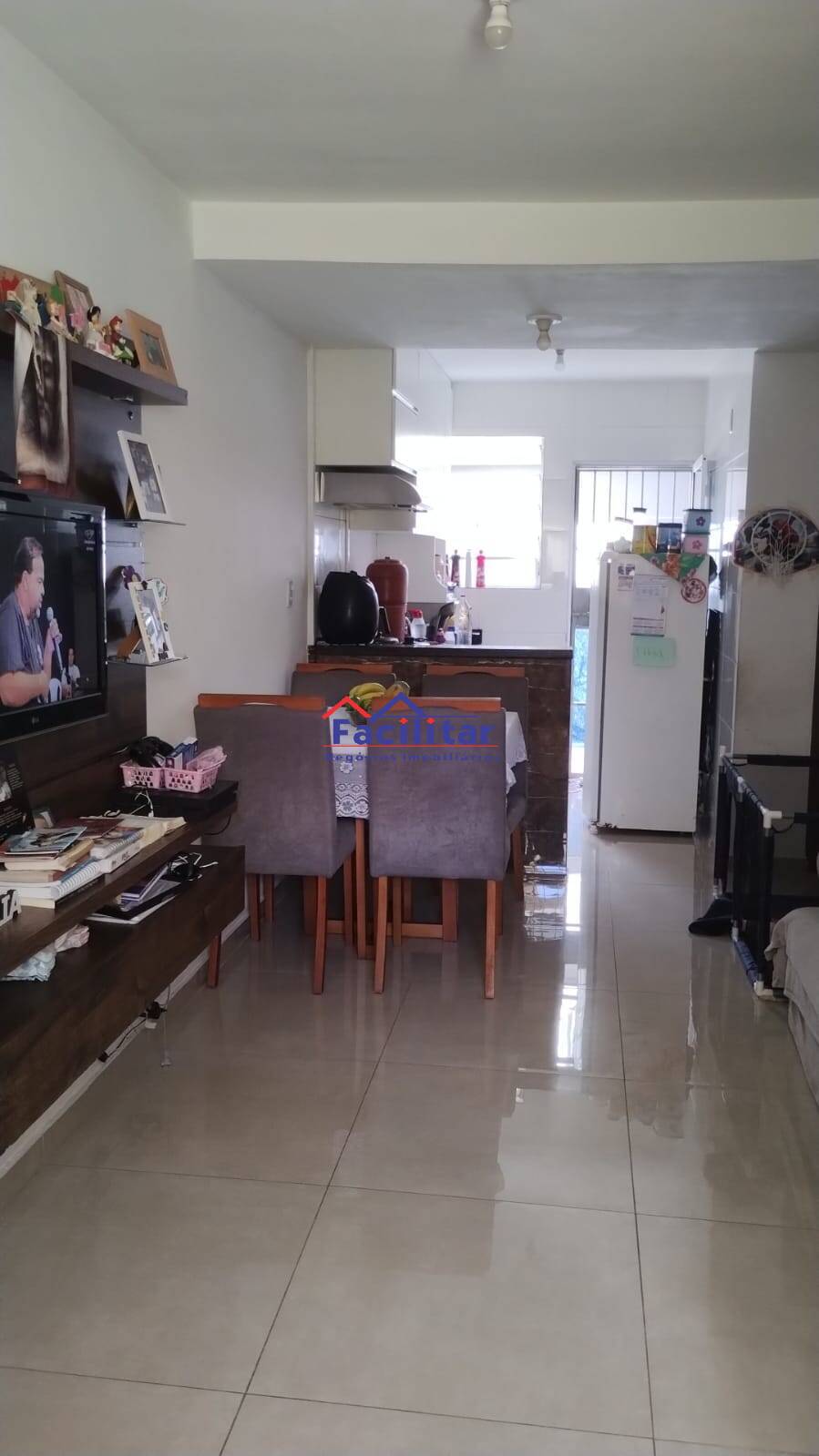 Casa em condomínio. V E N D I D O