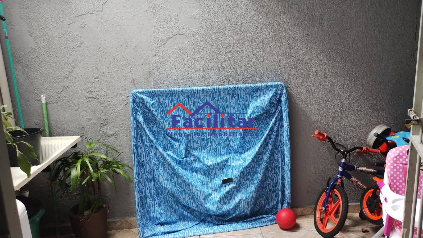 Casa em condomínio. V E N D I D O