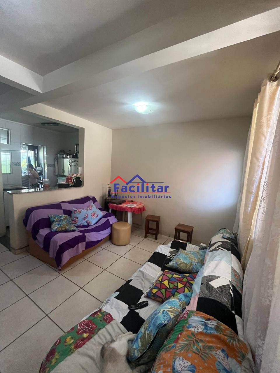 Excelente casa duplex em condomínio.